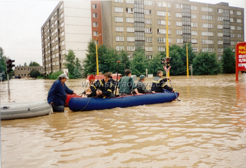 1997 (17).jpg - Povodně 1997 - Ratibořská ulice